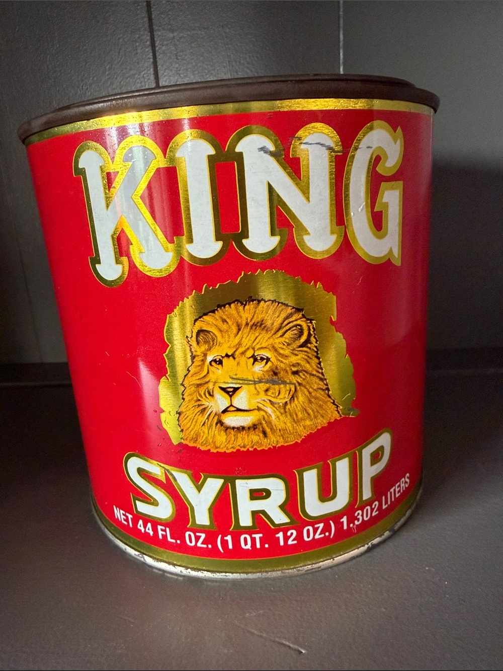 Vintage King Syrup Tin, 44oz